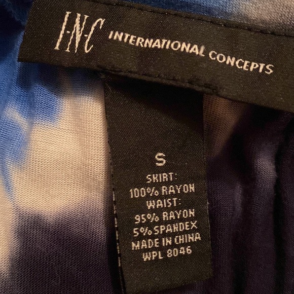 BOGO INC skirt GUC - Picture 3 of 3